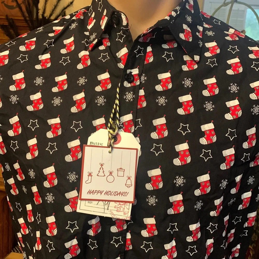 Festive Christmas Men's Button Down Shirt New M Santa Stockings Snowflakes